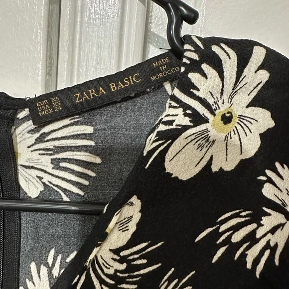 Zara Romper - Picture 2 of 2